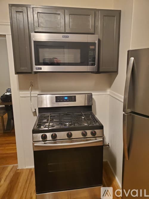 Providence Apartment: 15 Pembroke Avenue
