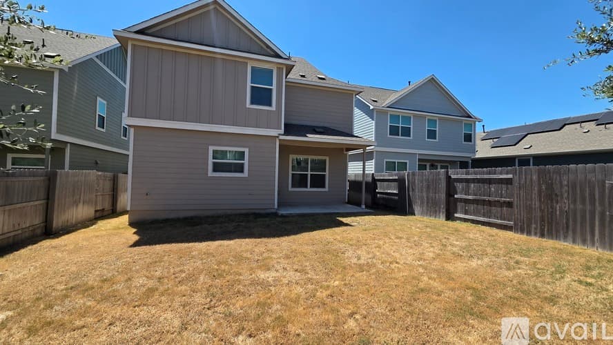 Liberty Hill House: 249 Red Buckeye Loop