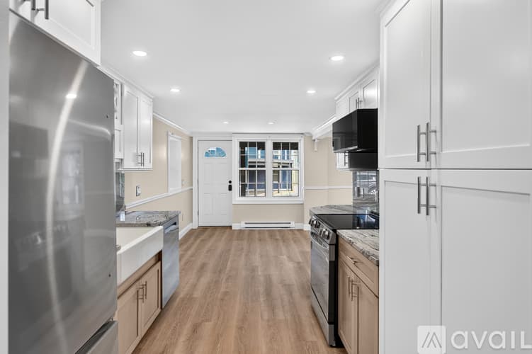 Groton Apartment: 3 Pearl St