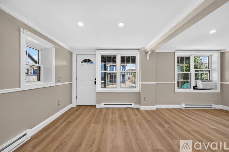 Groton Apartment: 3 Pearl St