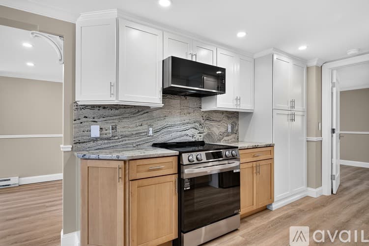 Groton Apartment: 3 Pearl St