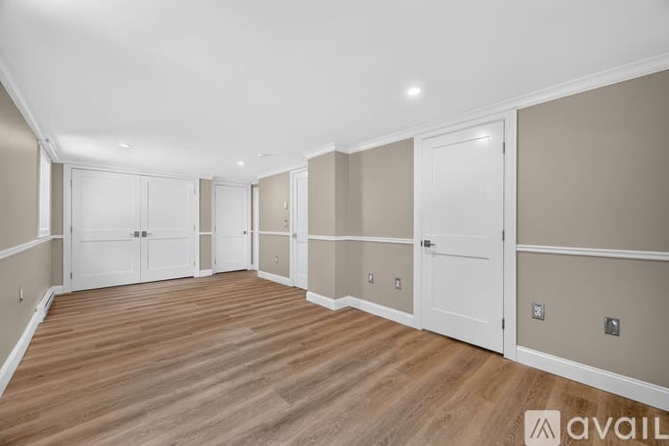 Groton Apartment: 3 Pearl St