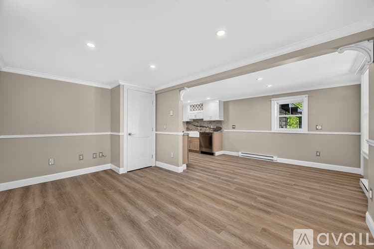 Groton Apartment: 3 Pearl St