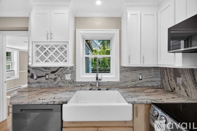 Groton Apartment: 3 Pearl St