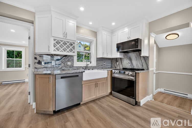 Groton Apartment: 3 Pearl St