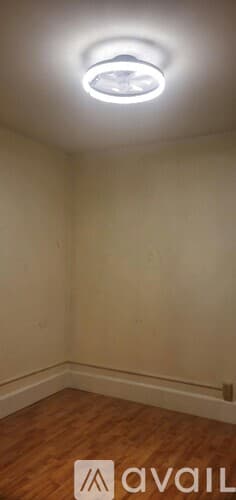 Brockton Apartment: 15 Otto St