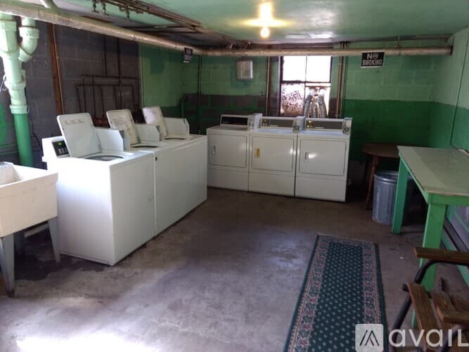 Sunbury Apartment: 750 N 8th St