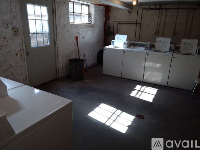 Sunbury Apartment: 750 N 8th St