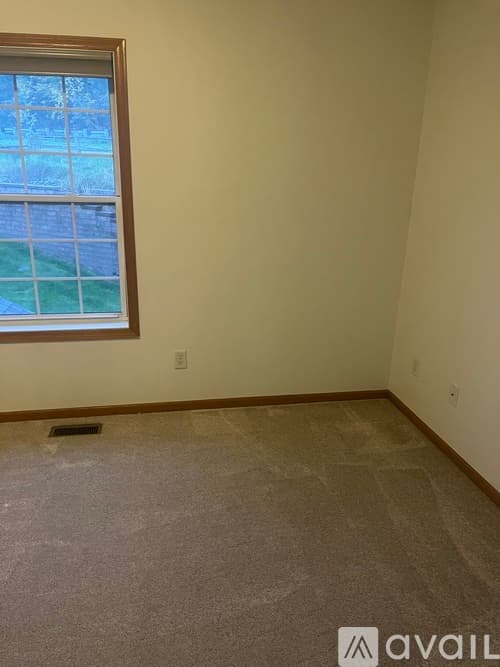 River Falls Townhome: 1880 Fisher Way
