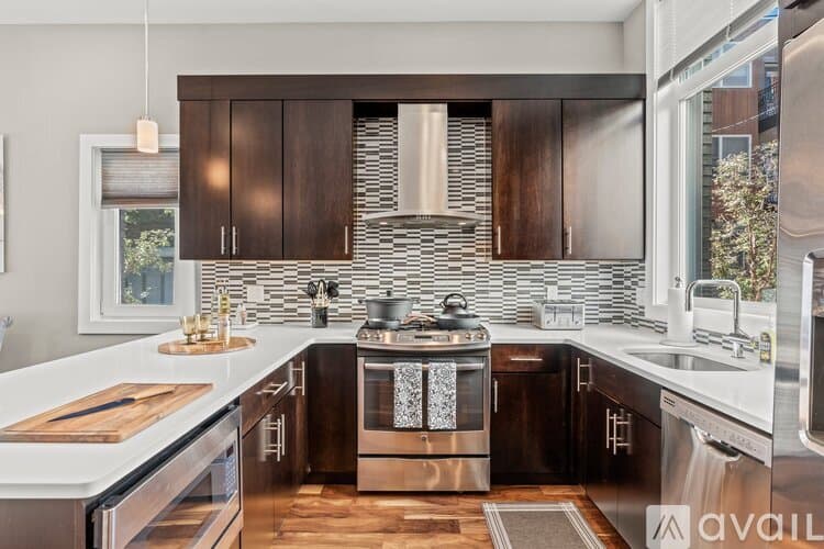Philadelphia Townhome: 1124 34 N American St