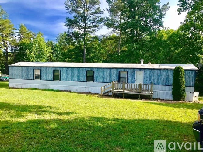 Marion House: 198 Dawn Dr