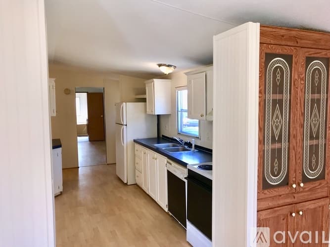 Marion House: 198 Dawn Dr