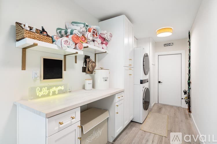 St. Pete Beach House: 2882 W Vina Del Mar Blvd