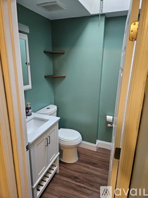 Norristown Townhome: 412 East Basin Street