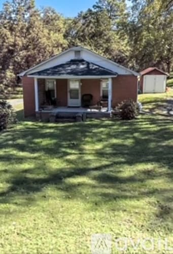 Stanley House: 14612 Lucia Riverbend Highway