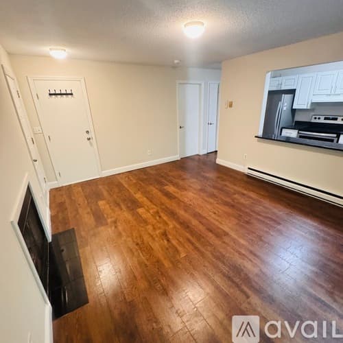 Danbury Apartment: 19 Somers Street