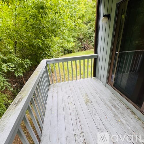Danbury Apartment: 19 Somers Street