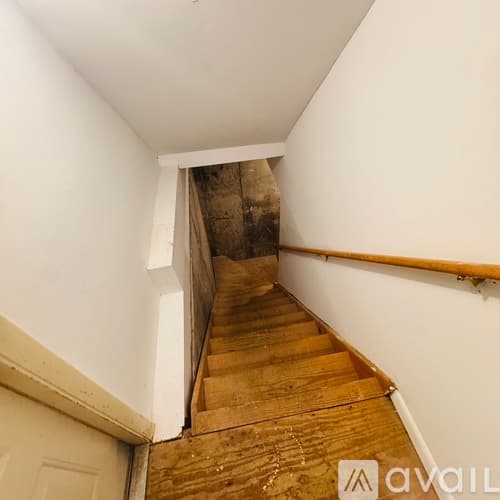 Danbury Apartment: 19 Somers Street