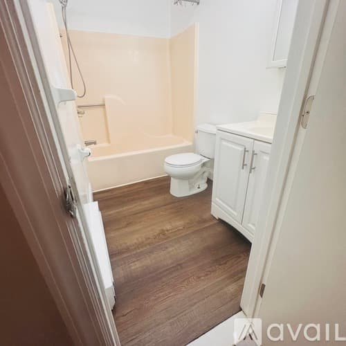 Danbury Apartment: 19 Somers Street