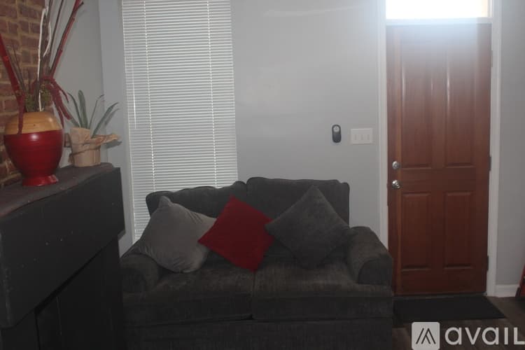 Baltimore House: 1118 Rutland Avenue