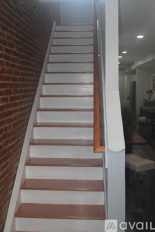 Baltimore House: 1118 Rutland Avenue