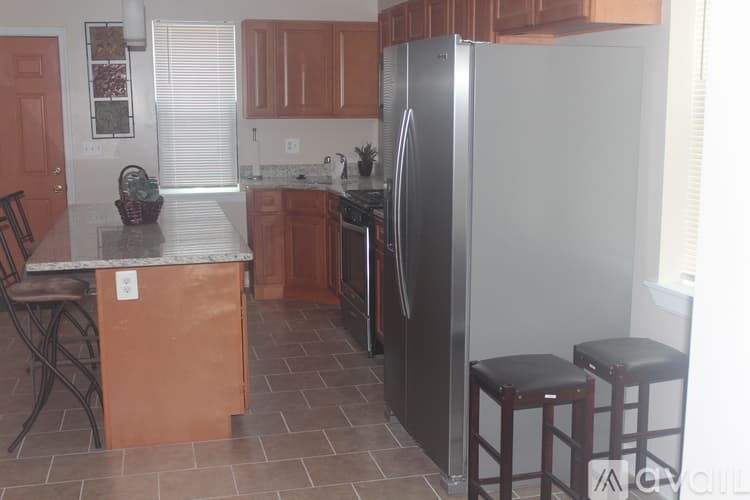 Baltimore House: 1120 Rutland Avenue