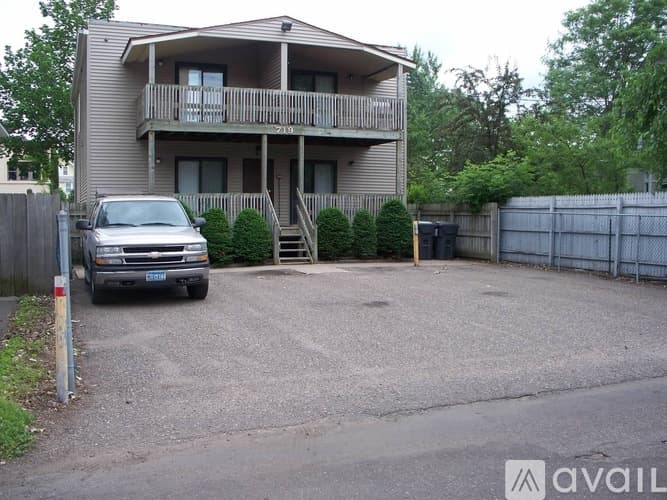 Saint Paul Apartment: 719 Hague Avenue