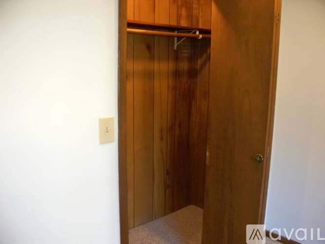 Saint Paul Apartment: 719 Hague Avenue