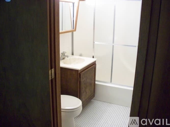 Saint Paul Apartment: 719 Hague Avenue