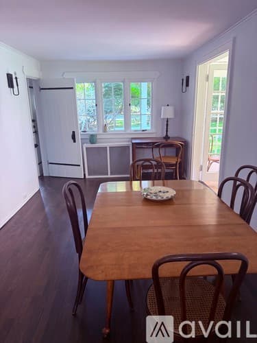 Westport House: 38 Rayfield Road
