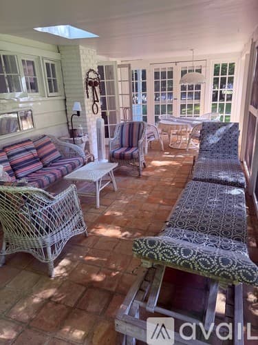 Westport House: 38 Rayfield Road