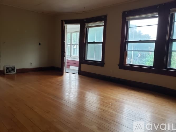 Madison Apartment: 1105 E Gorham St