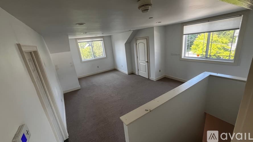 Stockton Apartment: 88 Kingwood Stockton Road