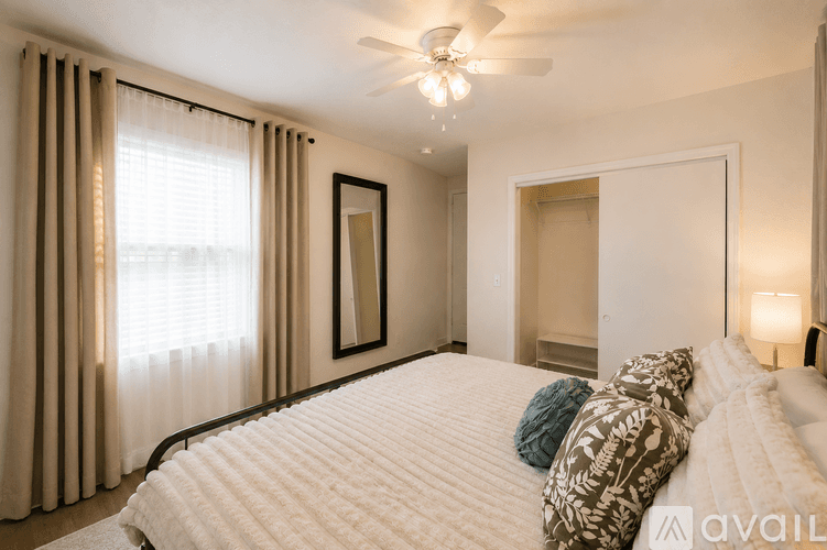 St. Petersburg Apartment: 1110 8th St N