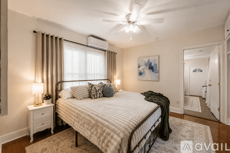 St. Petersburg Apartment: 1110 8th St N