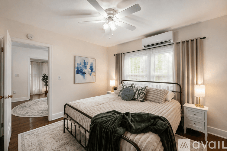 St. Petersburg Apartment: 1110 8th St N