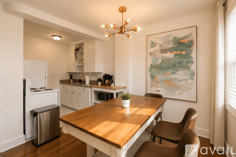 St. Petersburg Apartment: 1110 8th St N