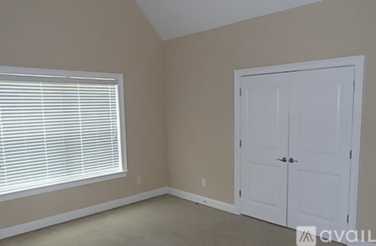 Midland City House: 328 Cypress Glade Ln