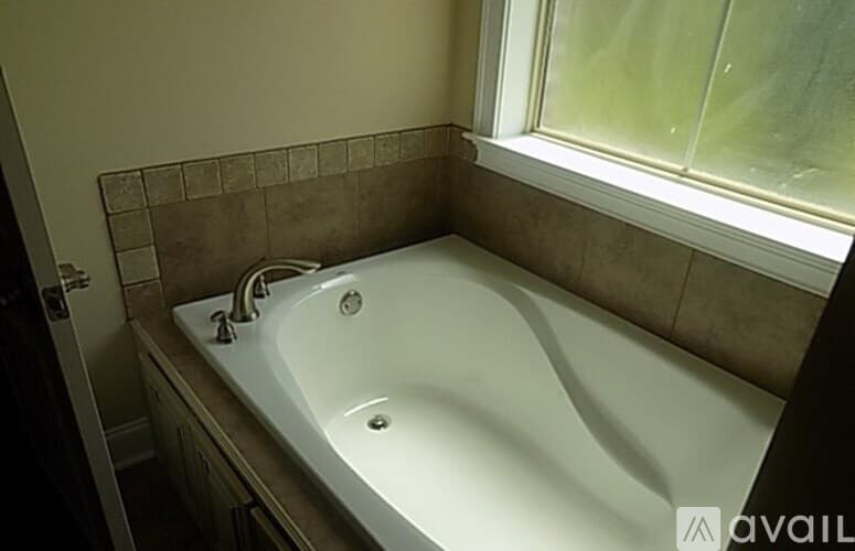 Midland City House: 328 Cypress Glade Ln