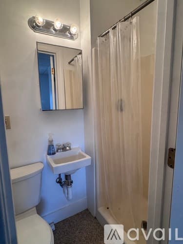 Boston Apartment: 405 Beacon St