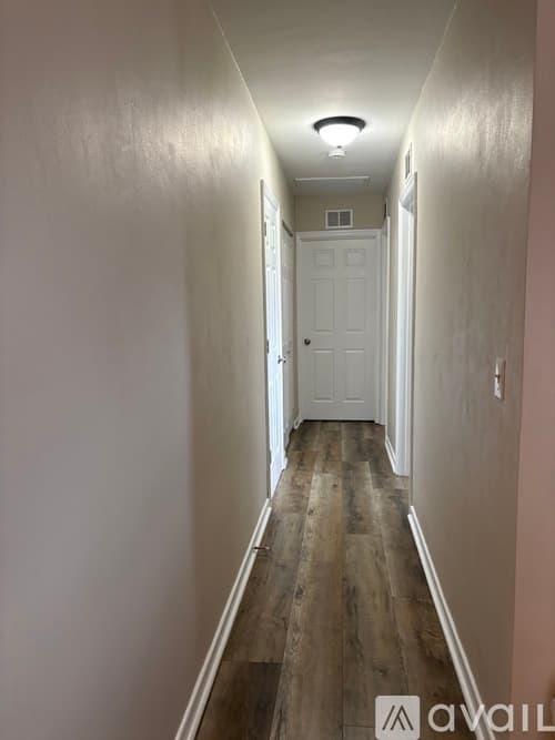 Clearwater House: 1506 Barbara Avenue