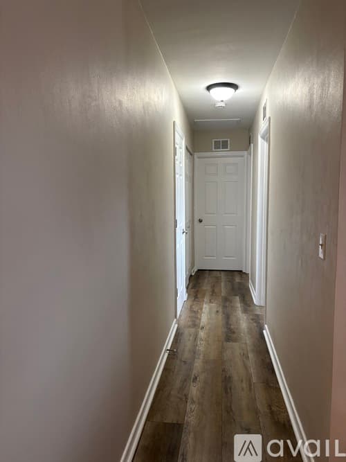 Clearwater House: 1506 Barbara Avenue