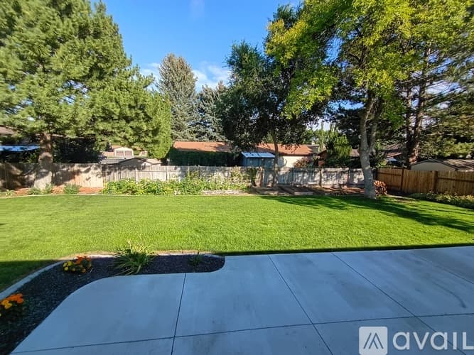 Idaho Falls House: 725 Dickson Avenue