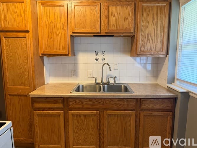 Columbus Townhome: 5403 Milton Ave