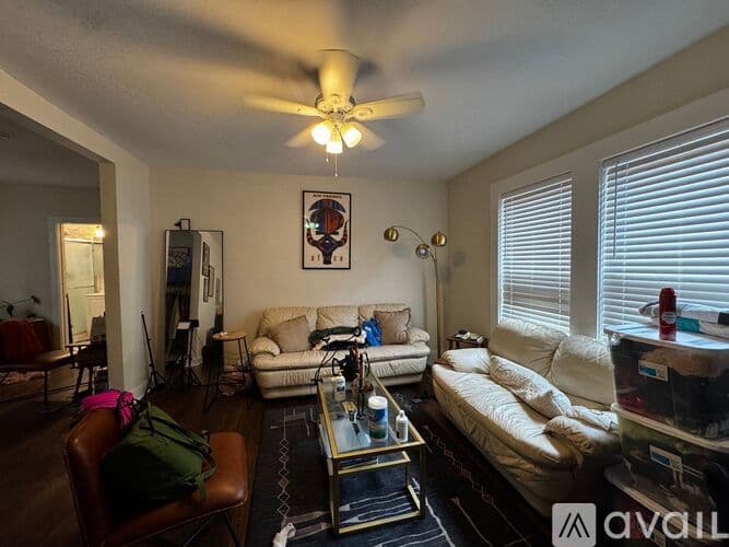 Chicago Apartment: 1381 W Greenleaf Ave