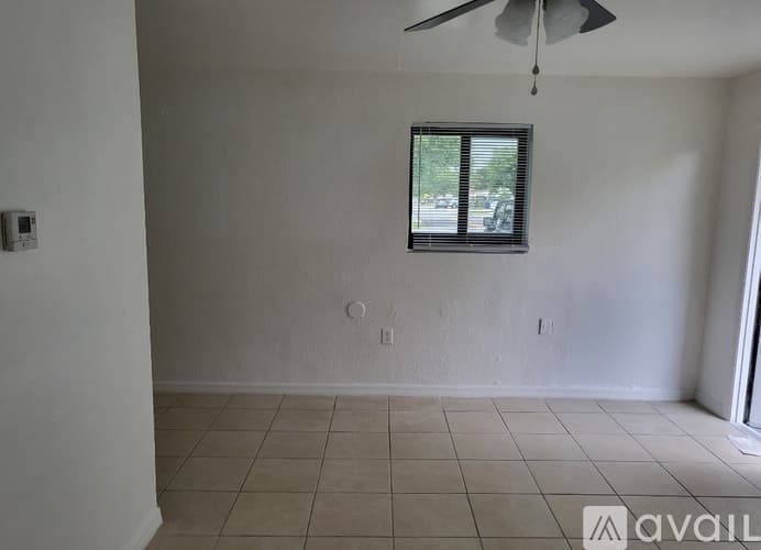Hallandale Beach House: 308 Northwest 5th Terrace