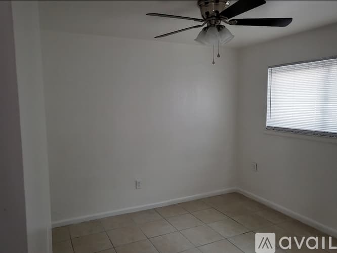 Hallandale Beach House: 308 Northwest 5th Terrace