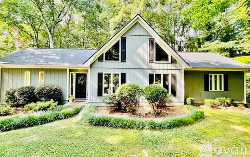 Gainesville House: 5220 Flat Creek Road