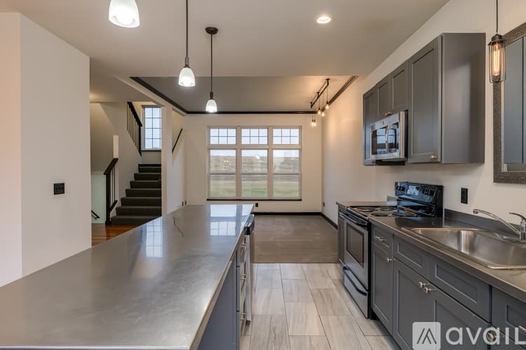 Mankato Townhome: 350 Trestle Trl
