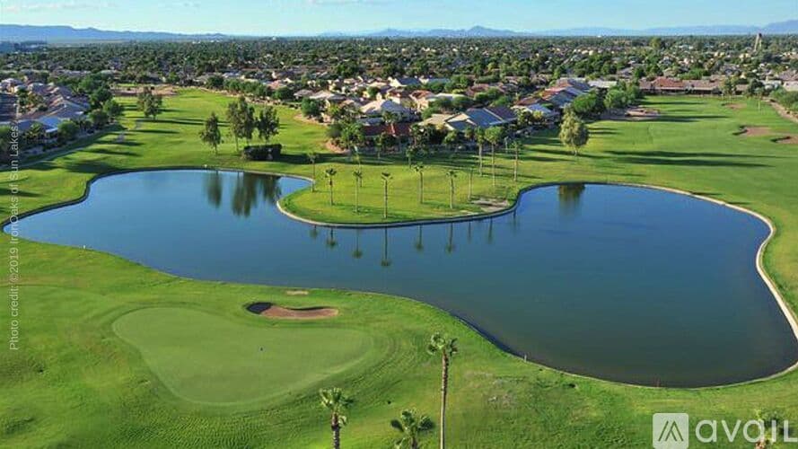 Sun Lakes House: 23833 S Pleasant Way